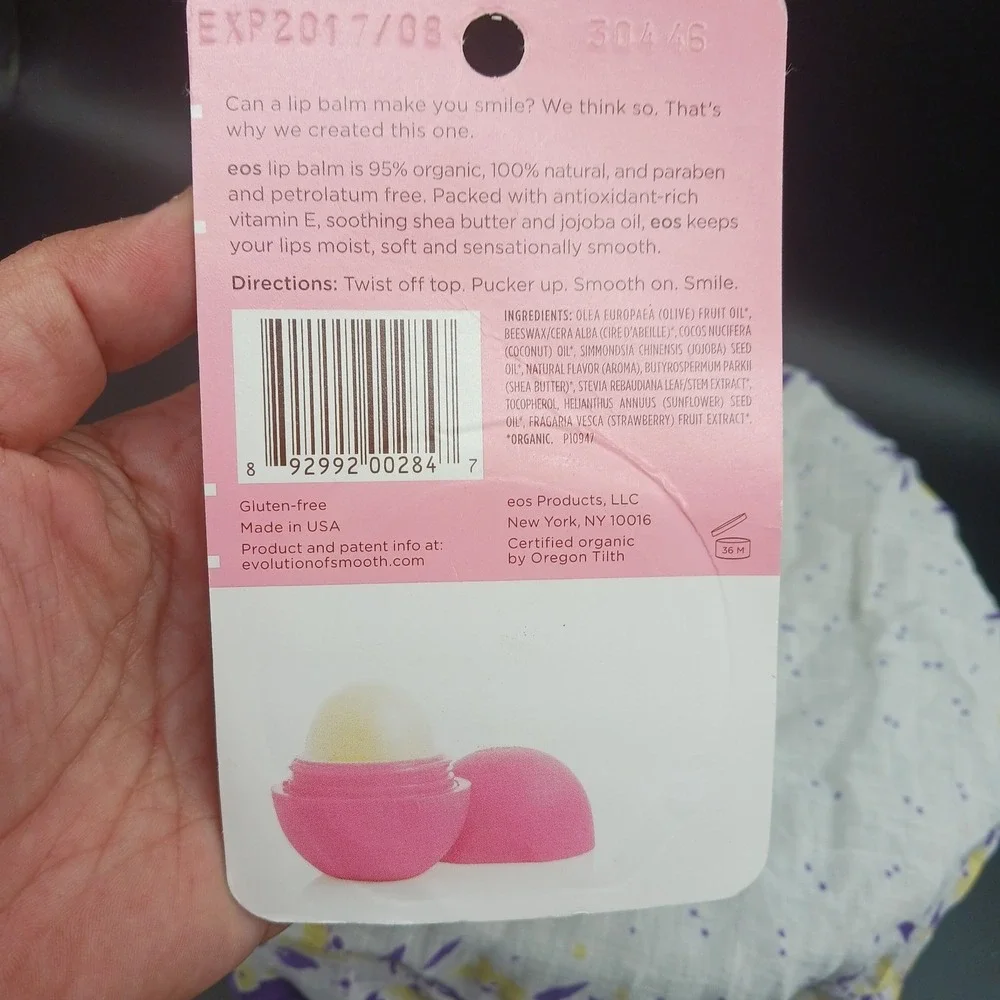 EOS Smooth Sphere Strawberry Sorbet Lip Balm with 100% Natural Shea 0.25 Ounce